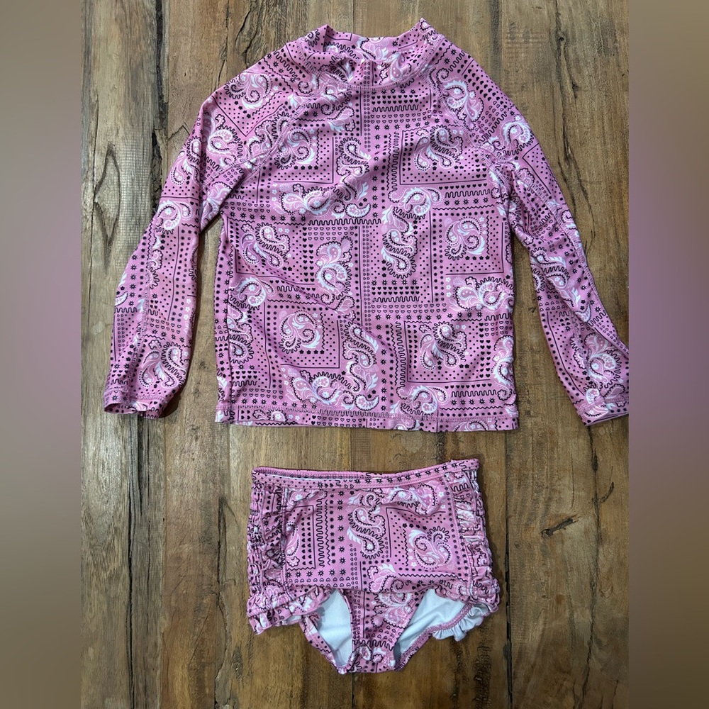 Pink patterned swim set